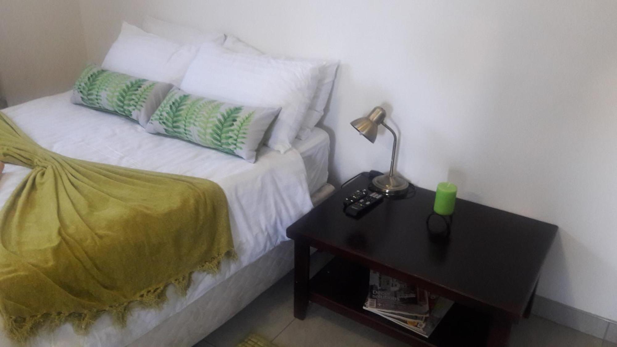 Self-Catering Studio, Unit 6 On Krupp Windhoek Kültér fotó